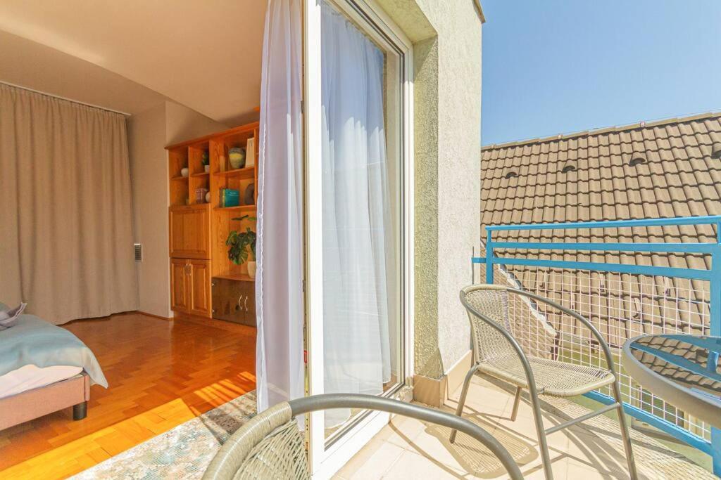 Roomy Apartment 80Sqm At City Center Free Parking Space, Ac & Balcony Budapeszt Zewnętrze zdjęcie