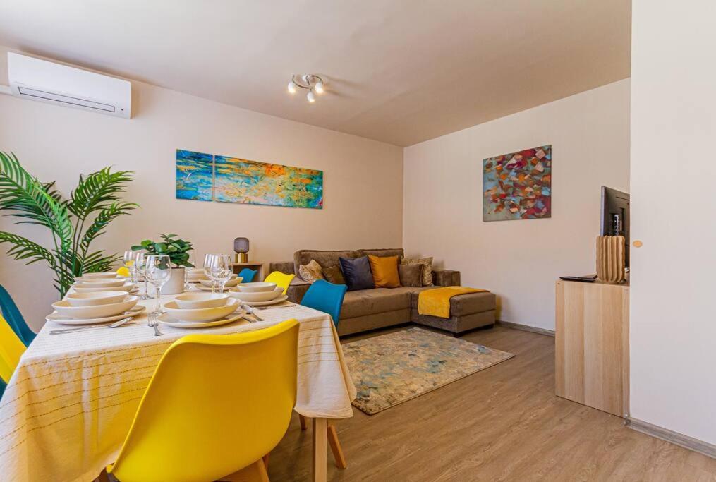 Roomy Apartment 80Sqm At City Center Free Parking Space, Ac & Balcony Budapeszt Zewnętrze zdjęcie