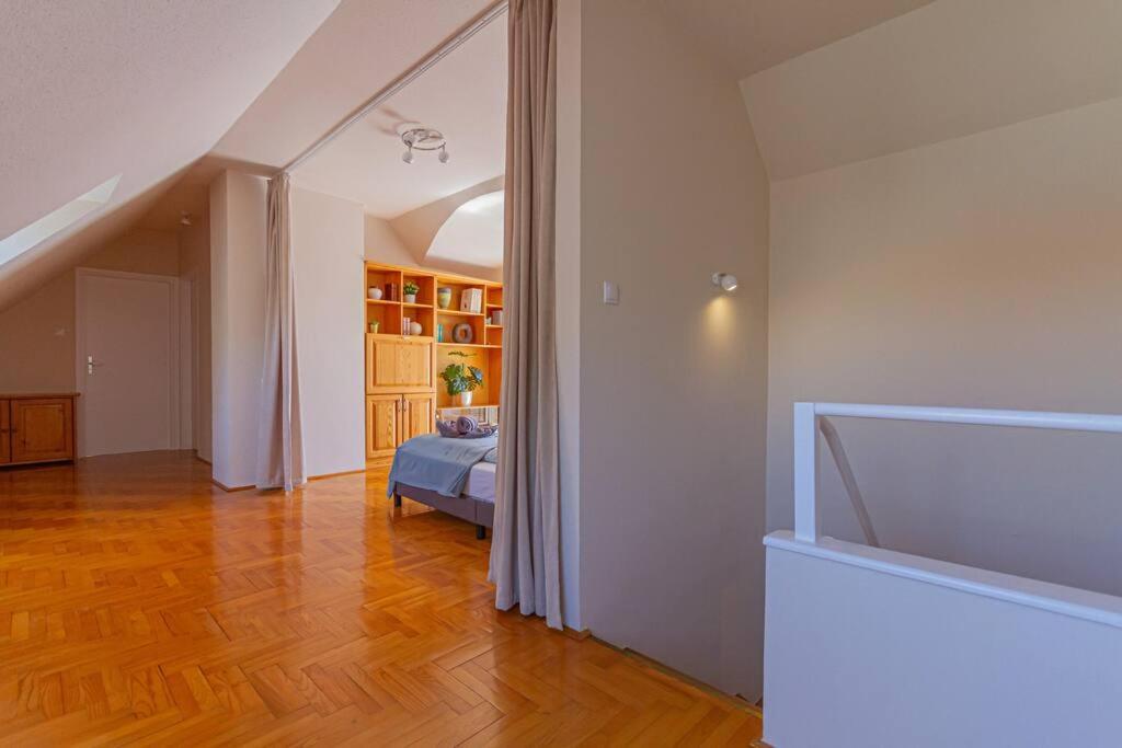 Roomy Apartment 80Sqm At City Center Free Parking Space, Ac & Balcony Budapeszt Zewnętrze zdjęcie